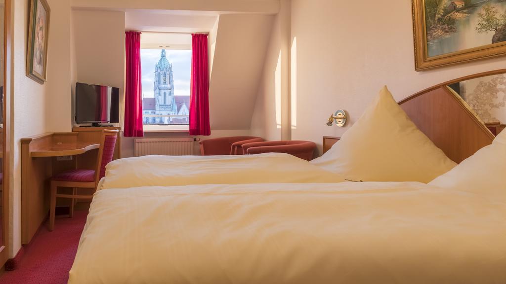 Hotel Bayernland München Buitenkant foto